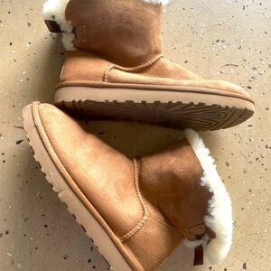 UGG boots women’s size 8